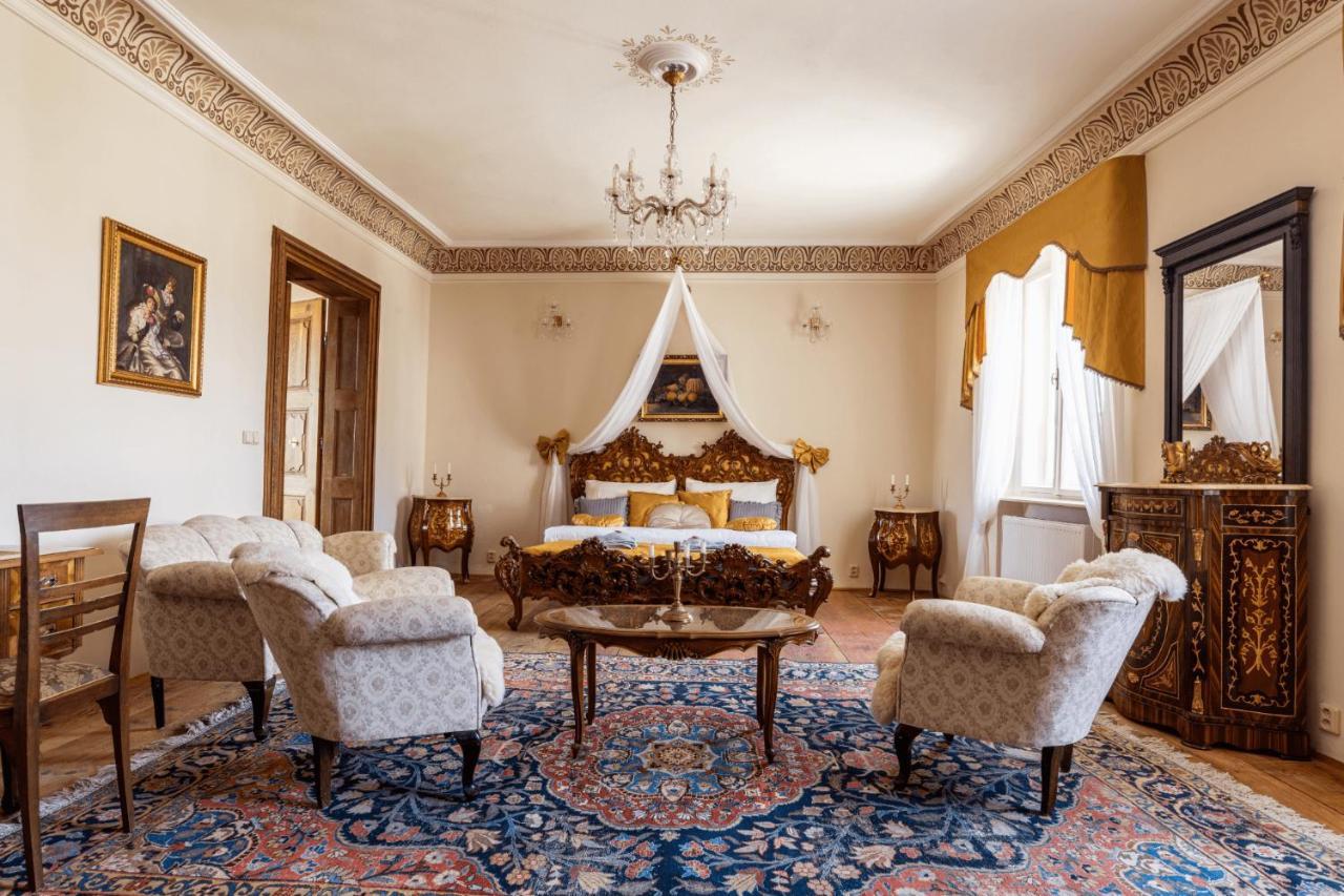 Apartament Ambrozuv Dvur Pouzdrany Zewnętrze zdjęcie
