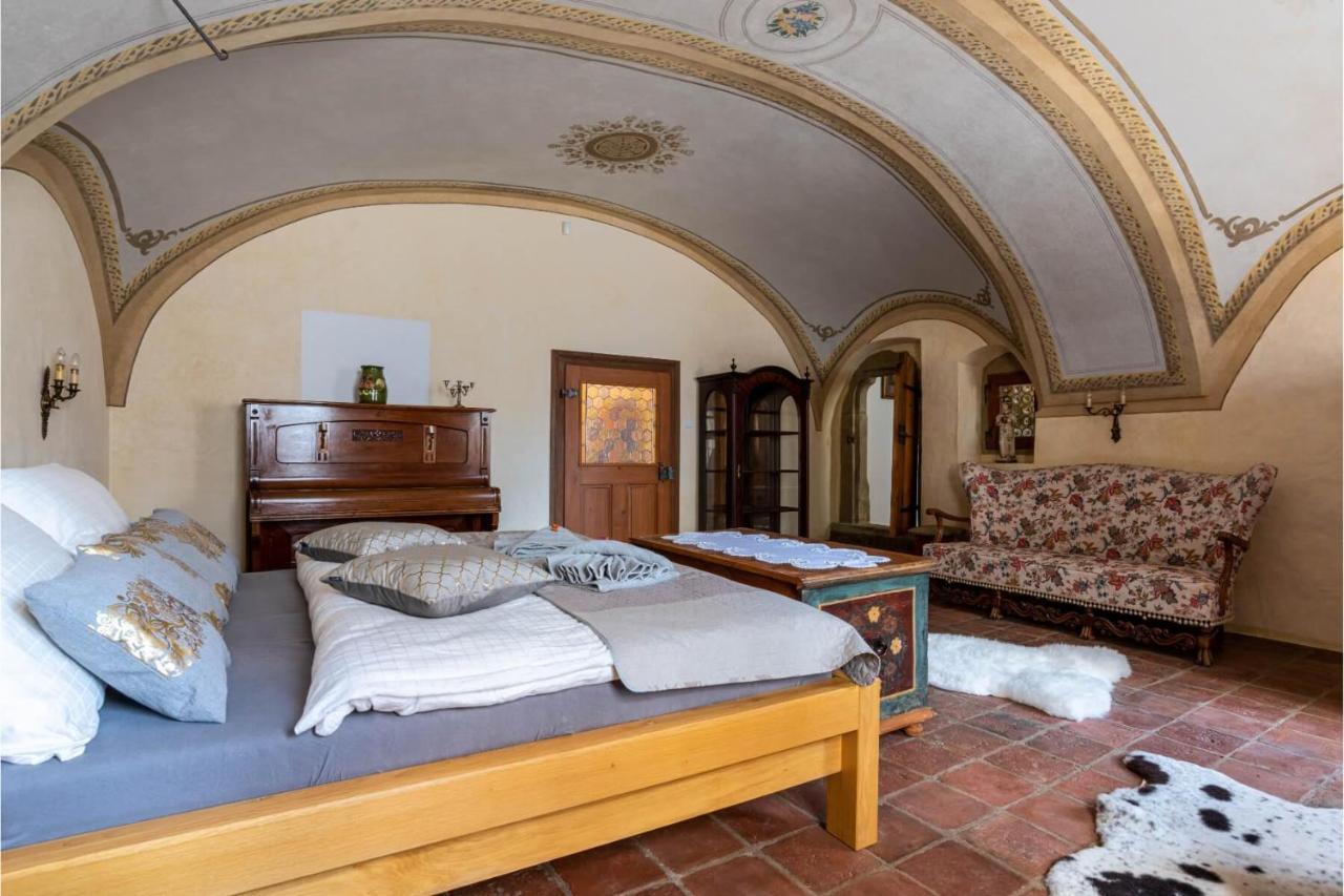 Apartament Ambrozuv Dvur Pouzdrany Zewnętrze zdjęcie